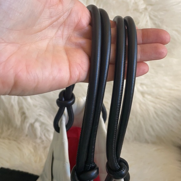 Chanel Ligne Cambon Tote - Picture 11 of 17